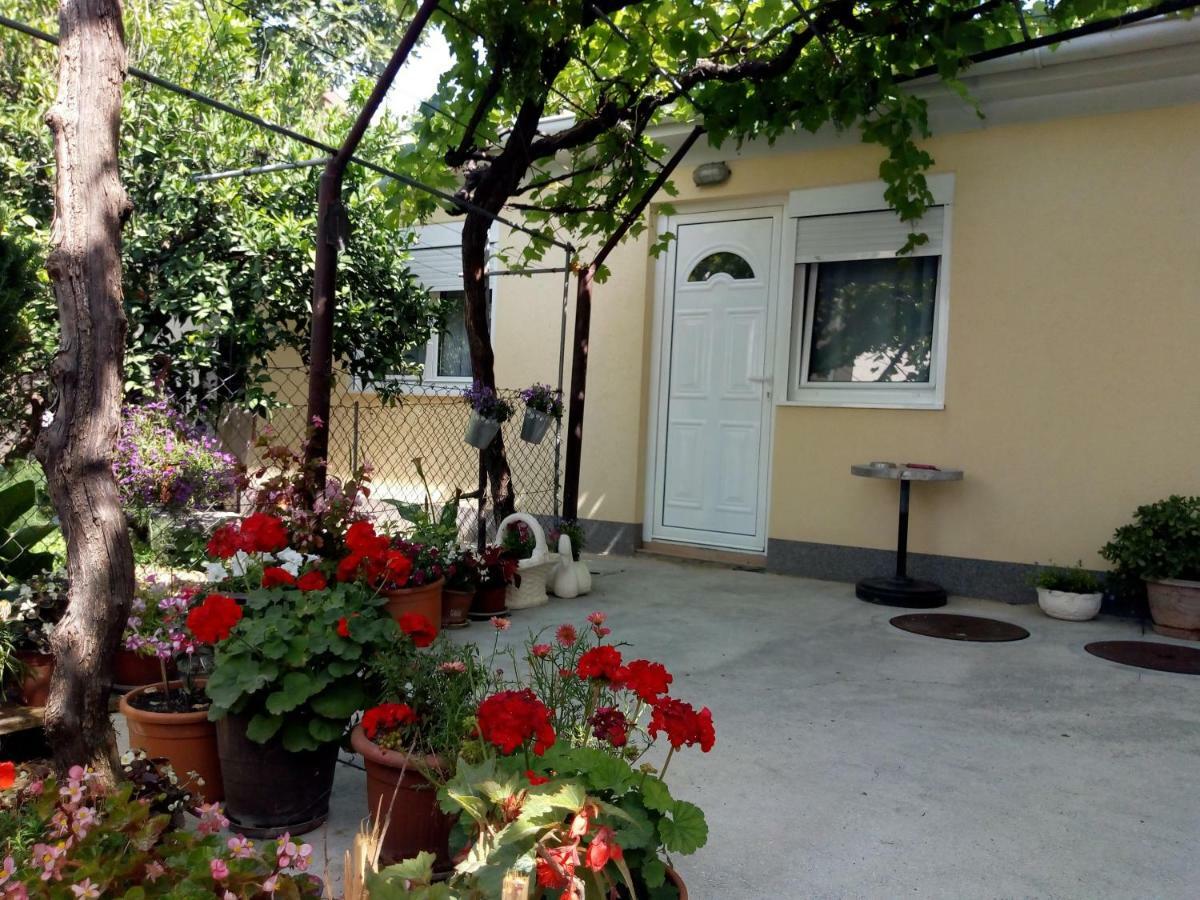 Apartman Lora Будва Екстер'єр фото
